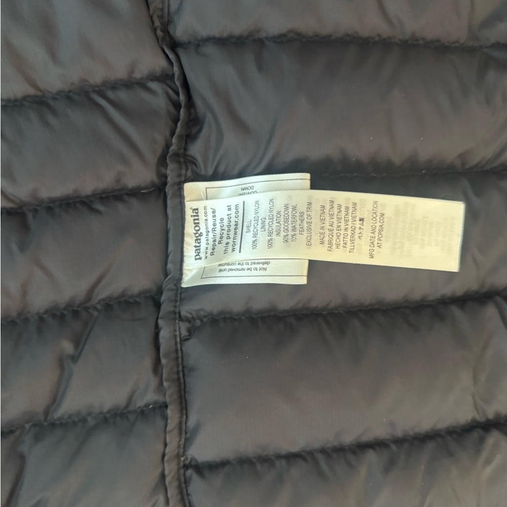 Patagonia Black Quilted Down Vest - Women's - Picture 5 of 6